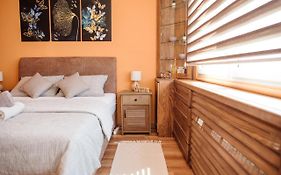 Lara Apartman